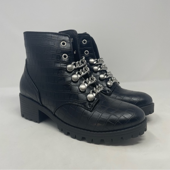 Nib Sugar Obvi Faux Leather Chain Combat Lace Up Boots - Picture 5 of 11